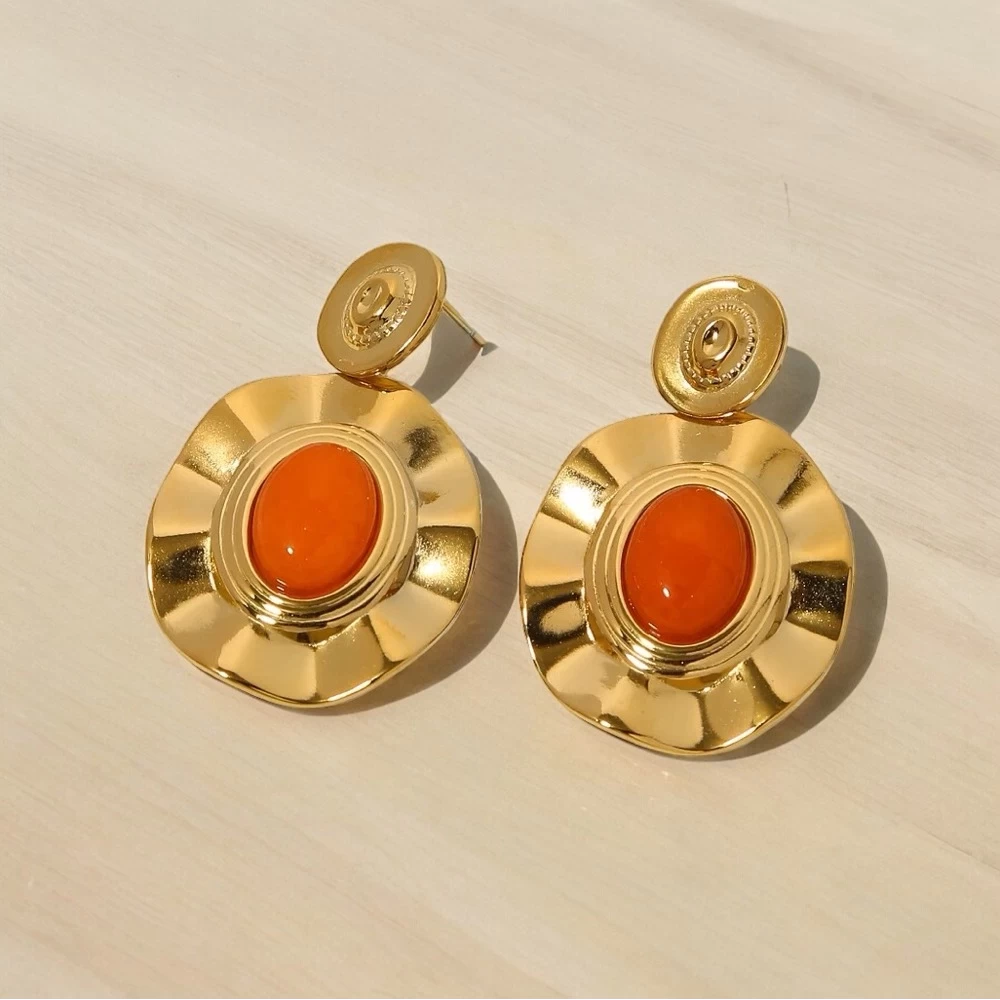 Zaira Orange earrings.